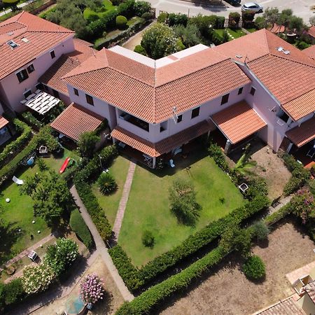 Casa Vacanza Li Menduli San Teodoro San Teodoro  Exteriör bild