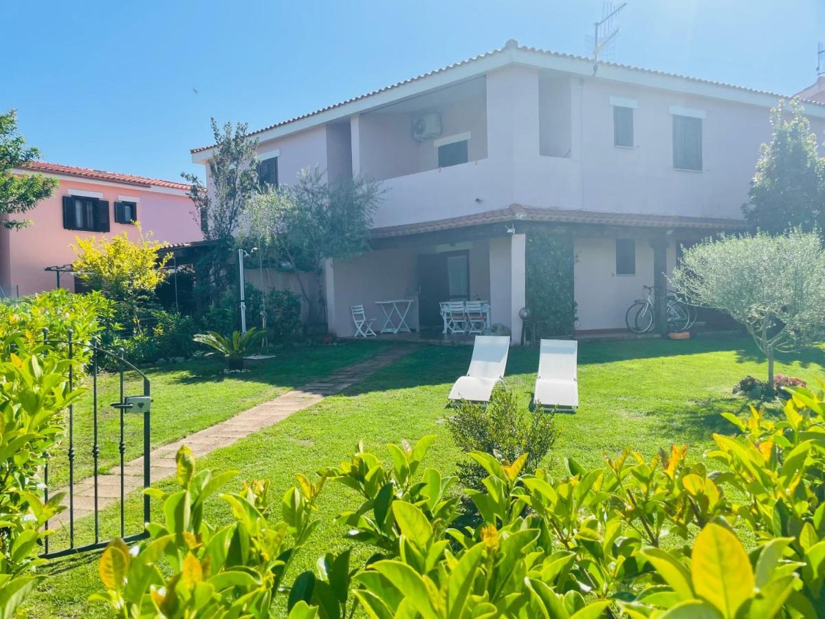 Casa Vacanza Li Menduli San Teodoro San Teodoro  Exteriör bild