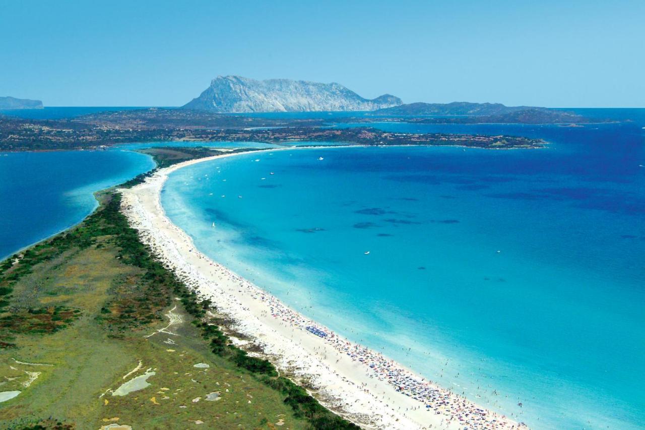Casa Vacanza Li Menduli San Teodoro San Teodoro  Exteriör bild