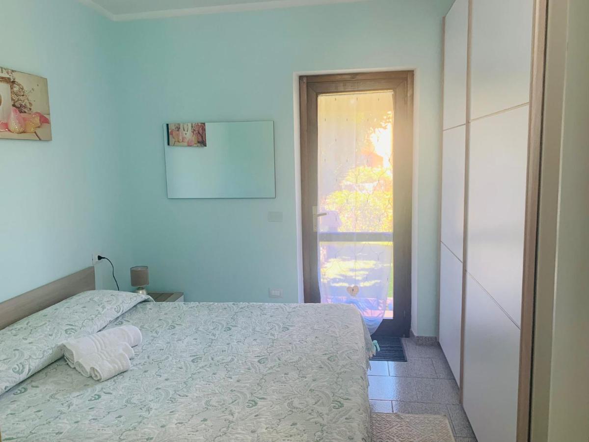 Casa Vacanza Li Menduli San Teodoro San Teodoro  Exteriör bild