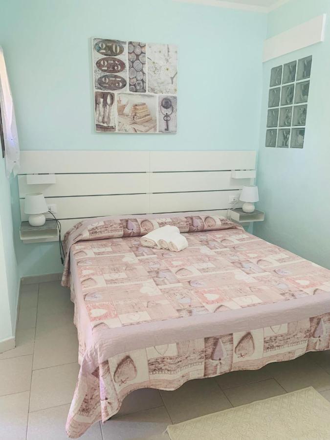 Casa Vacanza Li Menduli San Teodoro San Teodoro  Exteriör bild