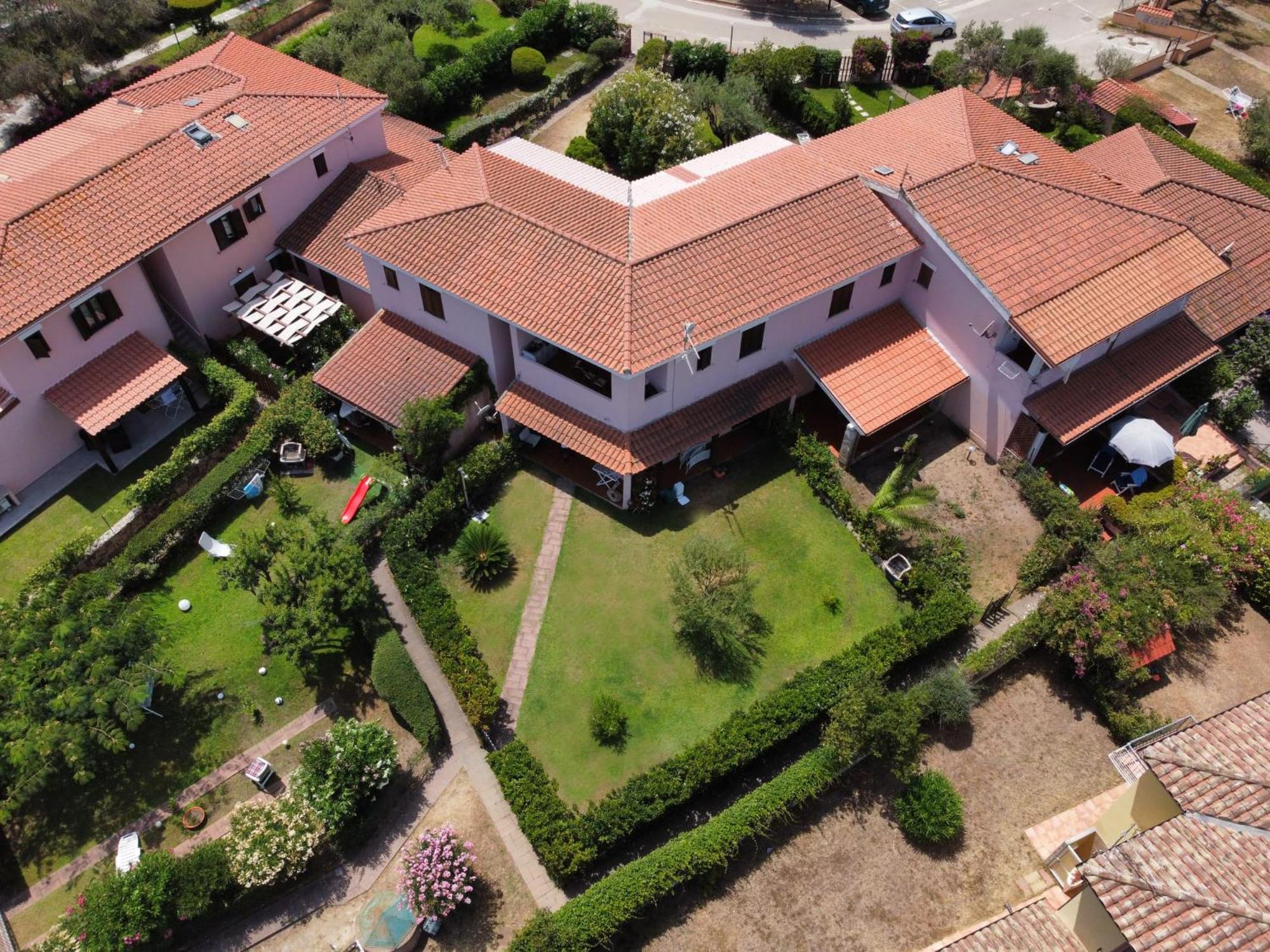 Casa Vacanza Li Menduli San Teodoro San Teodoro  Exteriör bild